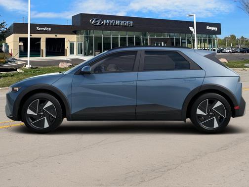 2025 Hyundai IONIQ 5 SEL