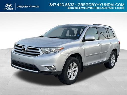 Classic Silver Metallic 2011 Toyota Highlander SE