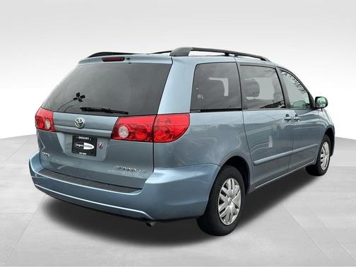 2008 Toyota Sienna LE