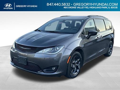 2020 Chrysler Pacifica Touring-L