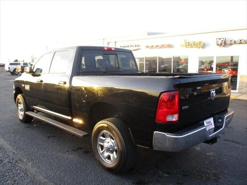 Photo 3 of 18 of 2014 RAM 2500 SLT