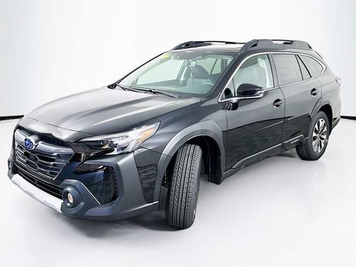 Crystal Black Silica 2025 Subaru Outback Limited