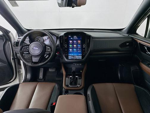Crystal White Pearl 2025 Subaru Forester Touring