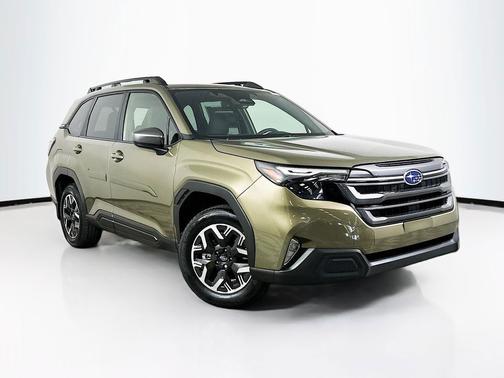 Green Metallic 2025 Subaru Forester Premium