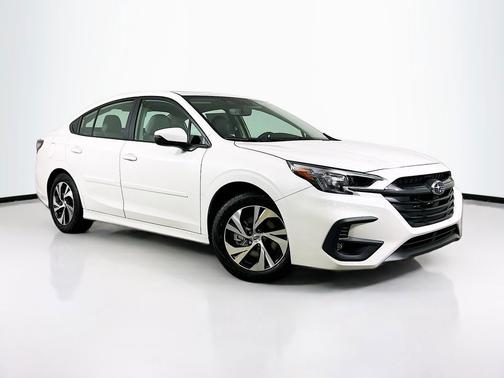 Crystal White Pearl 2025 Subaru Legacy Premium