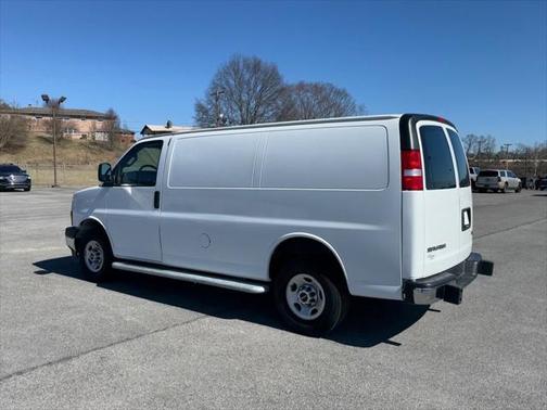 2022 GMC Savana 2500 Work Van