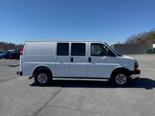 2022 GMC Savana 2500 Work Van