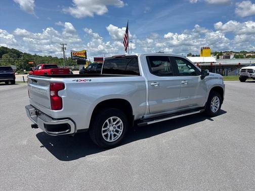 Silver Ice Metallic 2021 Chevrolet Silverado 1500 LT
