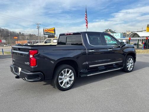 2022 Chevrolet Silverado 1500 High Country
