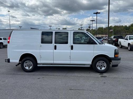 2022 GMC Savana 2500 Work Van