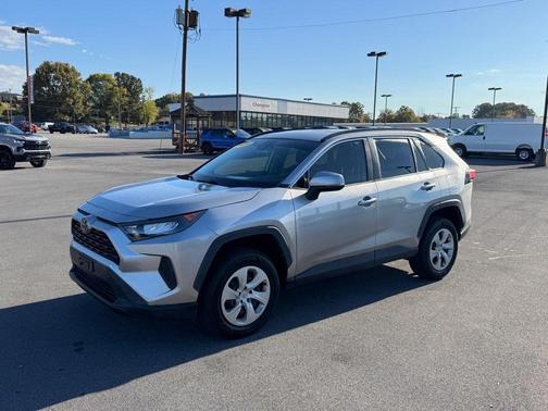 2019 Toyota RAV4 LE