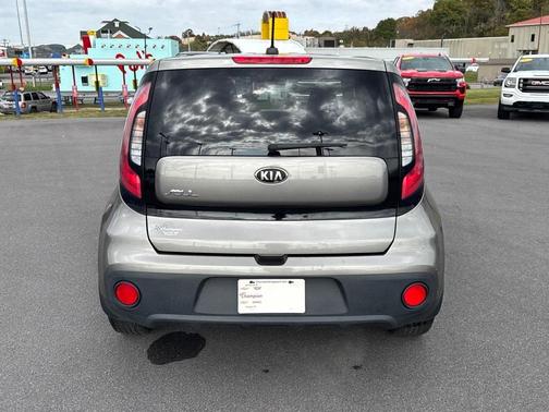 2017 Kia Soul Base