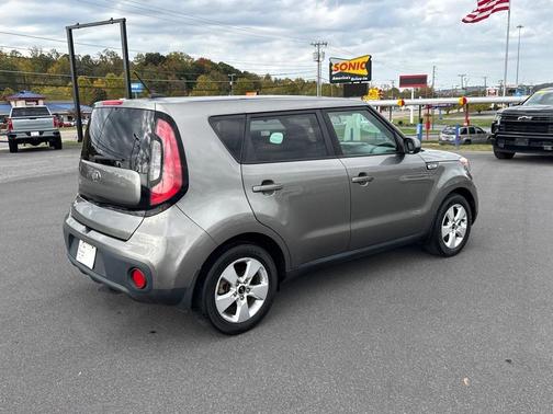 2017 Kia Soul Base