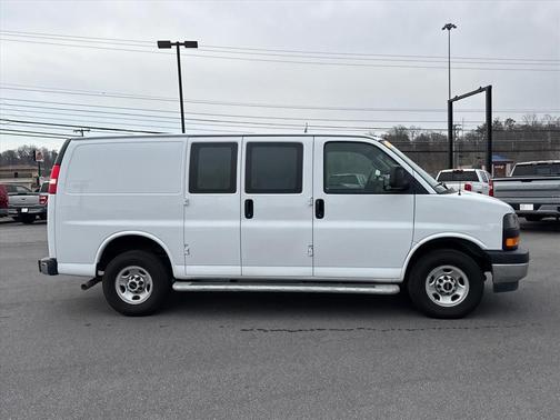2024 GMC Savana 2500 Work Van