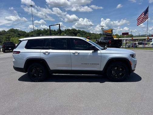Silver Zynith 2023 Jeep Grand Cherokee L Altitude