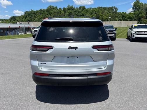 Silver Zynith 2023 Jeep Grand Cherokee L Altitude