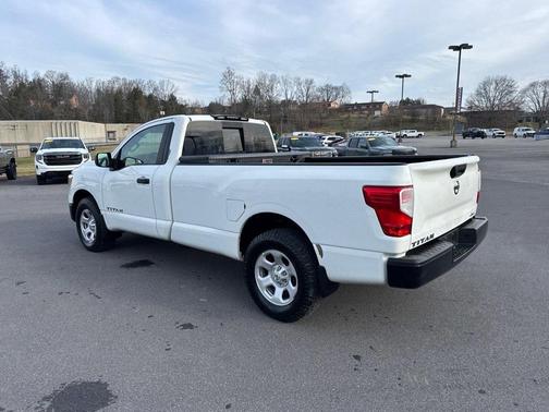 2017 Nissan Titan S