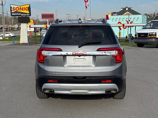 2022 GMC Acadia FWD SLT