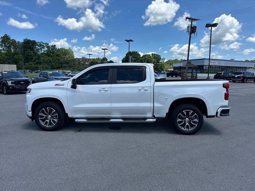 Pearl 2019 Chevrolet Silverado 1500 RST