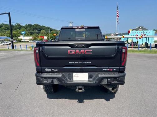 2024 GMC Sierra 2500 AT4