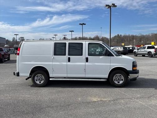 2022 GMC Savana 2500 Work Van