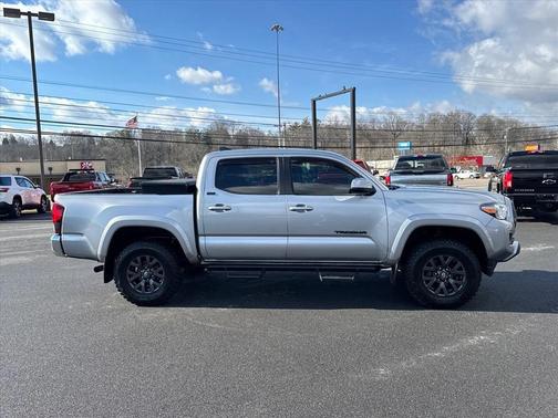 2020 Toyota Tacoma SR5