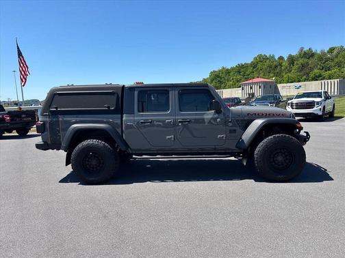 Sting-Gray Clearcoat 2021 Jeep Gladiator Mojave 4x4