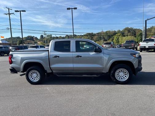 2024 Chevrolet Colorado WT