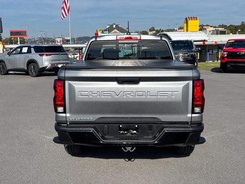 2024 Chevrolet Colorado WT