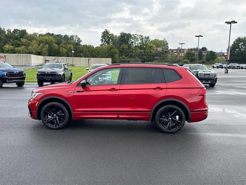2024 Volkswagen Tiguan 2.0T SE R-Line Black 4MOTION