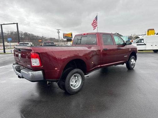 2019 RAM 3500 Tradesman Crew Cab 4x4 8' Box