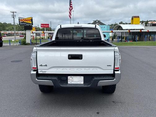 2016 Toyota Tacoma SR5