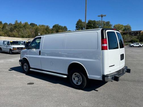 2023 Chevrolet Express 2500 RWD 2500 Regular Wheelbase WT