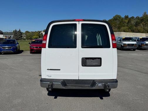 2023 Chevrolet Express 2500 RWD 2500 Regular Wheelbase WT