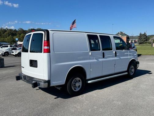 2023 Chevrolet Express 2500 RWD 2500 Regular Wheelbase WT