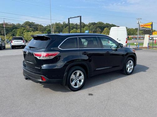 2016 Toyota Highlander Limited Platinum