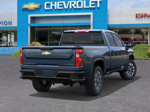 Lakeshore Blue Metallic 2026 Chevrolet Silverado 2500 Custom