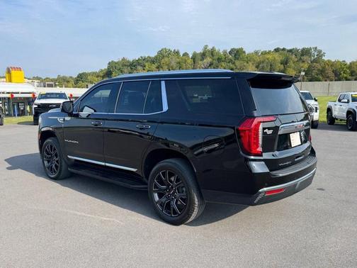 2024 GMC Yukon SLT