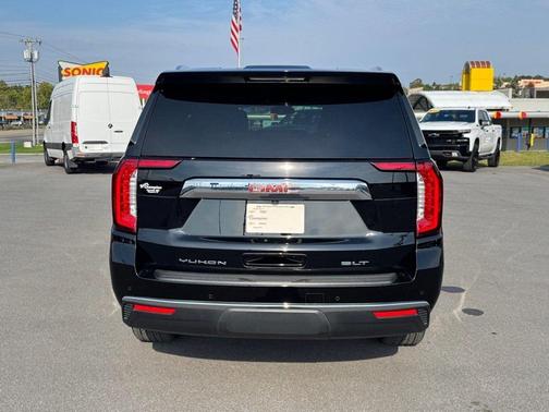 2024 GMC Yukon SLT