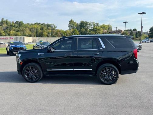 2024 GMC Yukon SLT