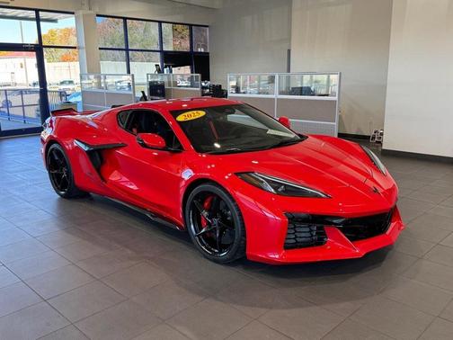 2025 Chevrolet Corvette E-Ray RWD Coupe 2LZ