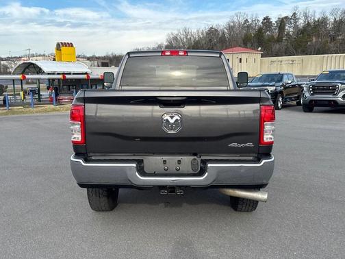 2020 RAM 2500 Tradesman Crew Cab 4X4 6'4' Box