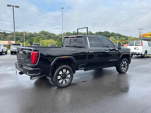 2024 GMC Sierra 2500 Denali