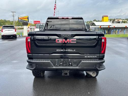 2024 GMC Sierra 2500 Denali