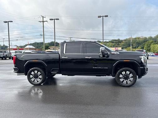 2024 GMC Sierra 2500 Denali