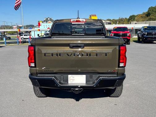 2025 Chevrolet Colorado ZR2