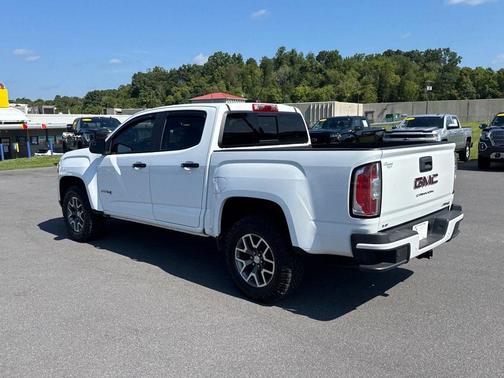 2022 GMC Canyon Base