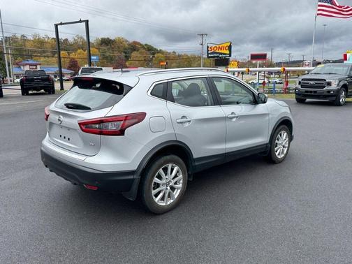 2021 Nissan Rogue Sport SV