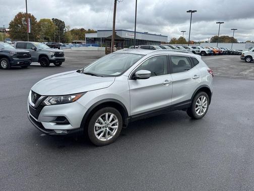 2021 Nissan Rogue Sport SV
