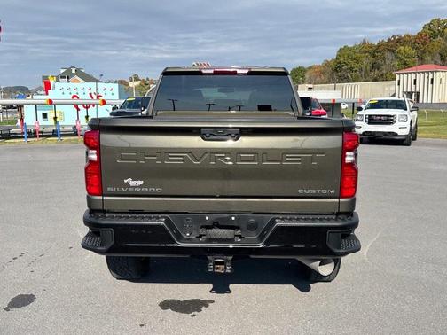 2022 Chevrolet Silverado 2500 Custom